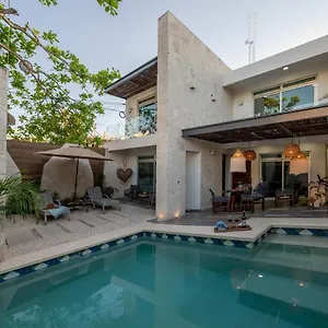 https://new-casa-en-el-arbol-wifi-100mb.tulum-hotels.net